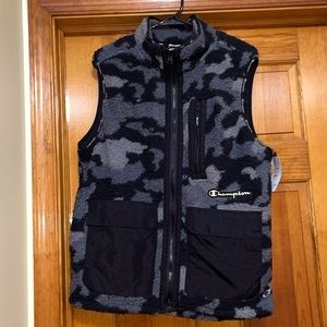Champion unisex vest NWT
